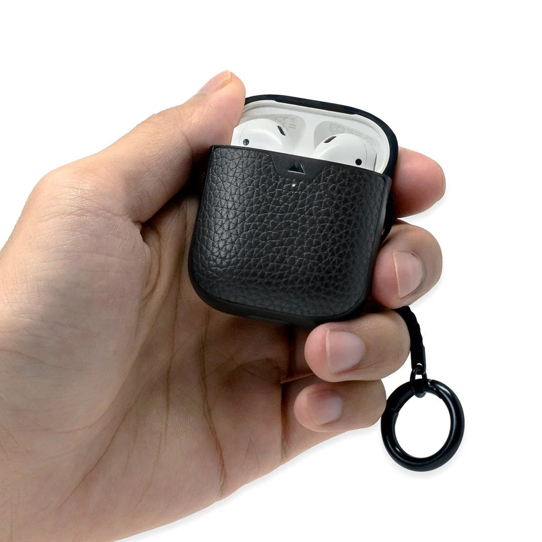 0-black-leather-airpods-gen-1-2-case-2.webp Black Leather AirPods Gen 1 & 2 Case