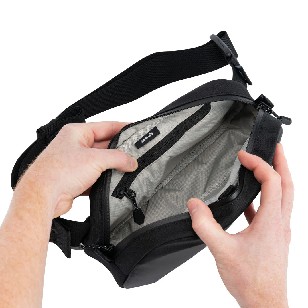 497-tech-pouch-extreme-6.webp Tech Pouch - Extreme
