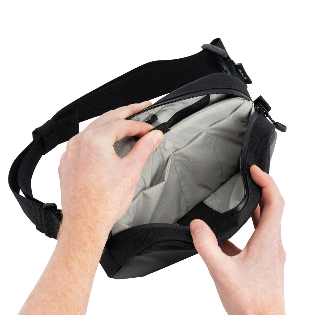 497-tech-pouch-extreme-7.webp Tech Pouch - Extreme